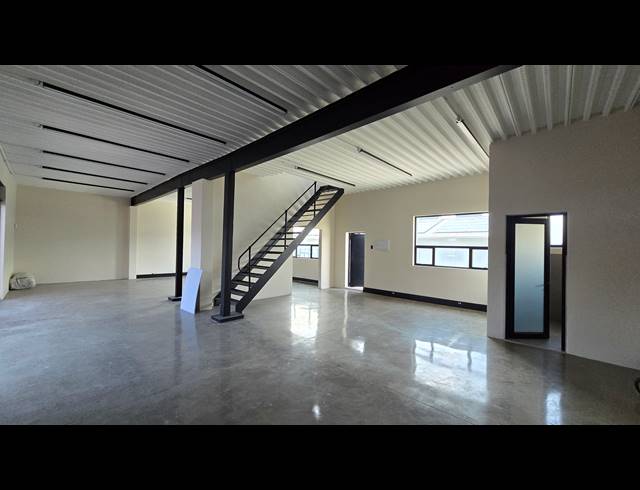 330M² RETAIL TO LET IN EASTLEIGH